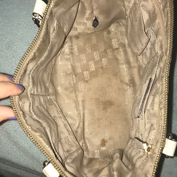 Micheal kors tote bag - Picture 3 of 5